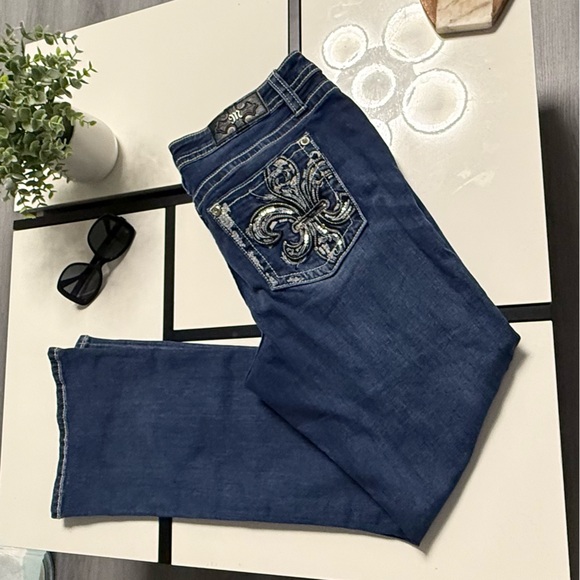 Miss Me Mid-Rise Bootcut Jeans - Dark Wash Fleur de Lis Embellished - Size 34x32 - Picture 1 of 16